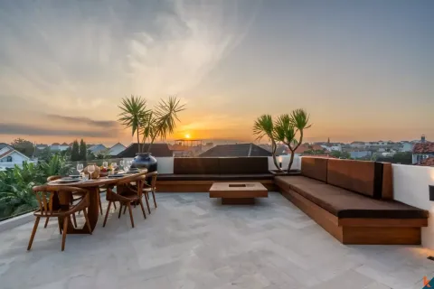 4 bedrooms Villa in Tibubeneng, Badung, Indonesia No. 10147 3