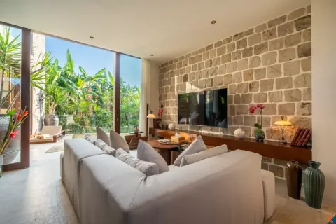 4 bedrooms Villa in Tibubeneng, Badung, Indonesia No. 10147 5