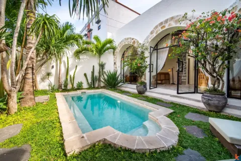 3 bedrooms Villa in Tibubeneng, Badung, Indonesia No. 10146