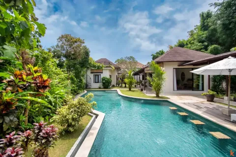 5 bedrooms Villa in Jimbaran, Badung, Indonesia No. 10145 12