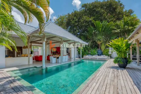 Вилла с 4 спальнями в Seminyak, Бадунг, Индонезия № 11984