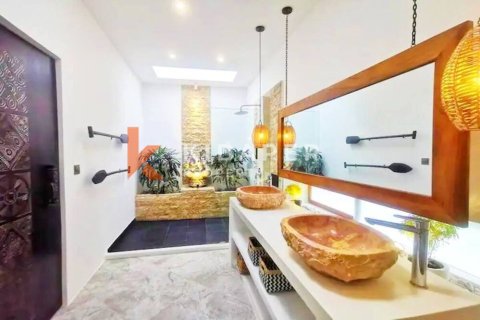 3 bedrooms Villa in Pererenan, Mengwi, Badung, Indonesia No. 11988 13