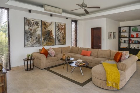 4 bedrooms Villa in Jimbaran, Badung, Indonesia No. 937 18