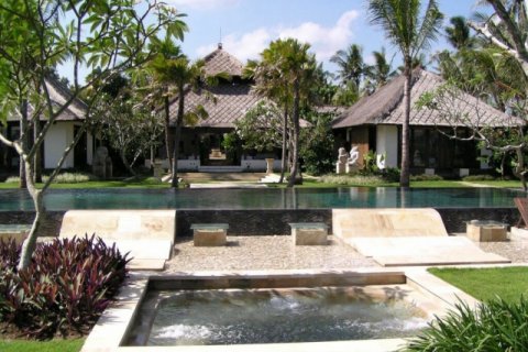 2 bedrooms Villa in Canggu, Badung, Indonesia No. 618 6