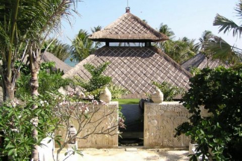 2 bedrooms Villa in Canggu, Badung, Indonesia No. 618 10