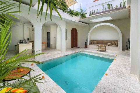 2 bedrooms Villa in Canggu, Badung, Indonesia No. 618