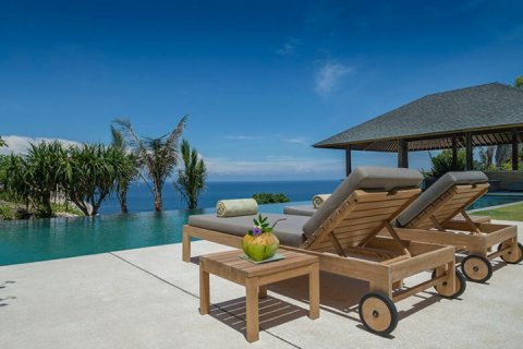 5 bedrooms Villa in South Kuta, Badung, Indonesia No. 619 22