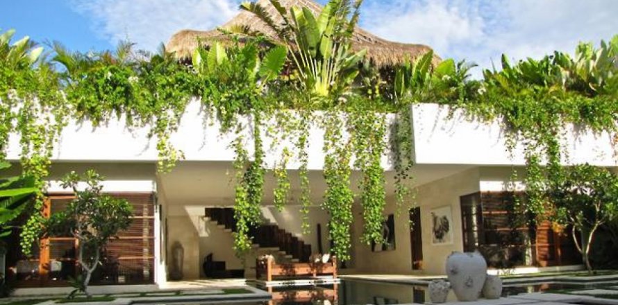 8 bedrooms Villa in Seminyak, Badung, Indonesia No. 614