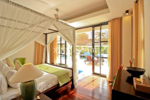 5 bedrooms Villa in Jimbaran, Badung, Indonesia No. 357 8