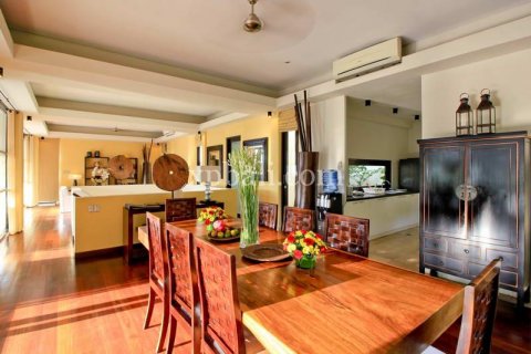 5 bedrooms Villa in Jimbaran, Badung, Indonesia No. 357 6