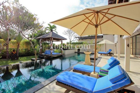 5 bedrooms Villa in Jimbaran, Badung, Indonesia No. 357 12