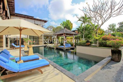 5 bedrooms Villa in Jimbaran, Badung, Indonesia No. 357 13