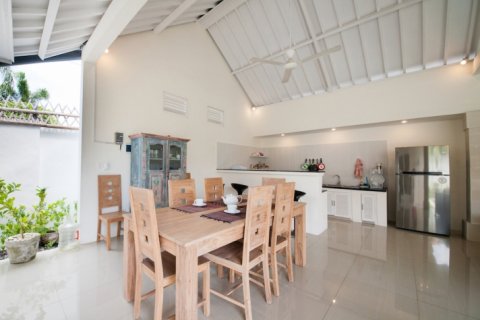 3 bedrooms Villa in Seminyak, Badung, Indonesia No. 1628 5