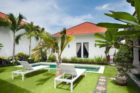 3 bedrooms Villa in Seminyak, Badung, Indonesia No. 1628 3