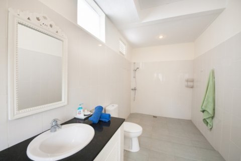 3 bedrooms Villa in Seminyak, Badung, Indonesia No. 1628 19