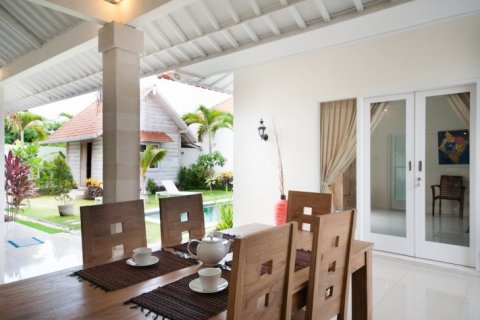 3 bedrooms Villa in Seminyak, Badung, Indonesia No. 1628 6