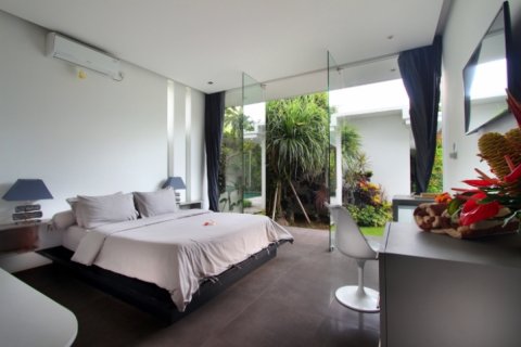 Вилла с 3 спальнями в Seminyak, Бадунг, Индонезия № 1630 12
