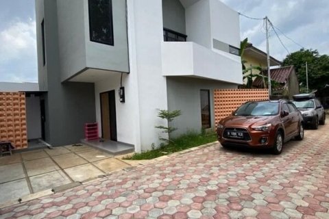 4 bedrooms House in South Tangerang, Indonesia No. 5599 5