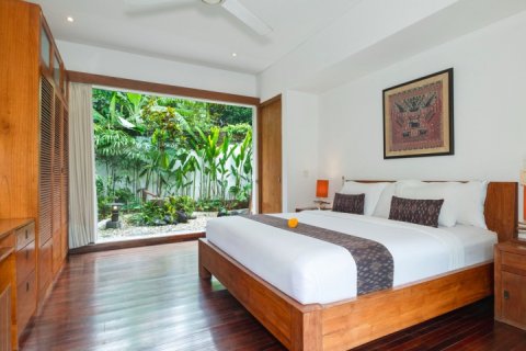 5 bedrooms Villa in Seminyak, Badung, Indonesia No. 9320 17
