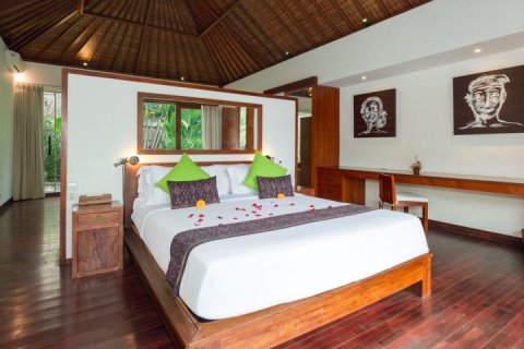 5 bedrooms Villa in Seminyak, Badung, Indonesia No. 9320 10