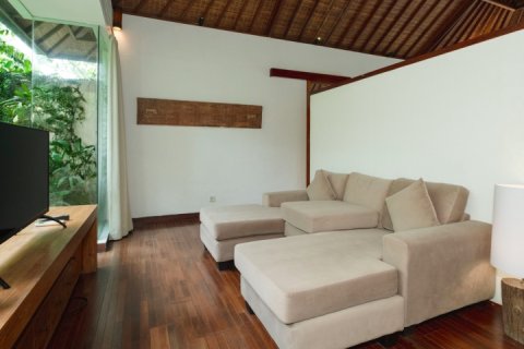 5 bedrooms Villa in Seminyak, Badung, Indonesia No. 9320 13