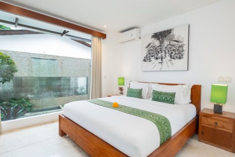 5 bedrooms Villa in Seminyak, Badung, Indonesia No. 9320 27