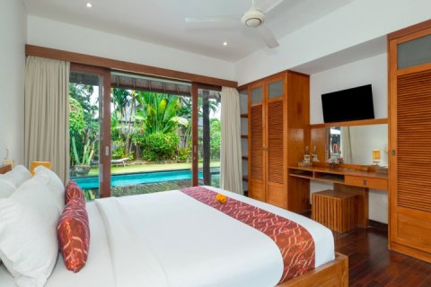 5 bedrooms Villa in Seminyak, Badung, Indonesia No. 9320 20