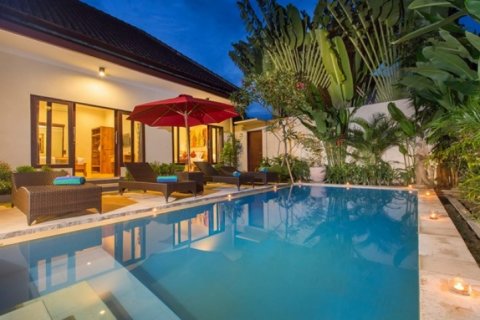 6 bedrooms Villa in Seminyak, Badung, Indonesia No. 1037