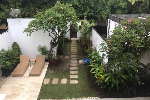 3 bedrooms Villa in Seminyak, Badung, Indonesia No. 1803 2