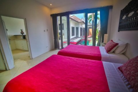 3 bedrooms Villa in Kerobokan, Badung, Indonesia No. 1799 12