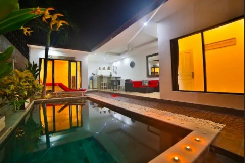 3 bedrooms Villa in Kerobokan, Badung, Indonesia No. 1799 17