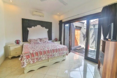 3 bedrooms Villa in Kerobokan, Badung, Indonesia No. 1799 7