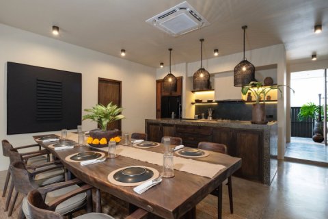 4 bedrooms Villa in South Kuta, Badung, Indonesia No. 8833 7
