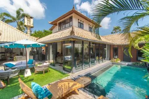 4 bedrooms Villa in Seminyak, Badung, Indonesia No. 13307