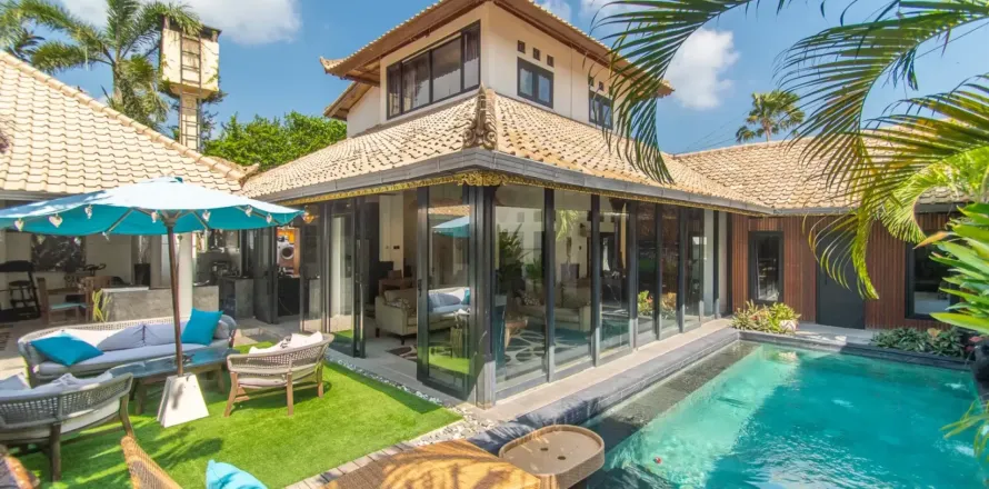 4 bedrooms Villa in Seminyak, Badung, Indonesia No. 13307