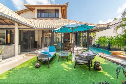 4 bedrooms Villa in Seminyak, Badung, Indonesia No. 13307 2