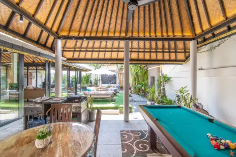 4 bedrooms Villa in Seminyak, Badung, Indonesia No. 13307 16