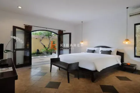 2 bedrooms Villa in Seminyak, Badung, Indonesia No. 11867 6