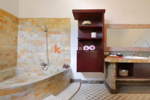 2 bedrooms Villa in Seminyak, Badung, Indonesia No. 11867 8