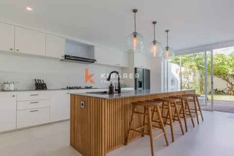 3 bedrooms Villa in Tibubeneng, Badung, Indonesia No. 12105 14