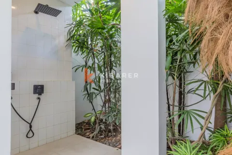 3 bedrooms Villa in Tibubeneng, Badung, Indonesia No. 12105 20
