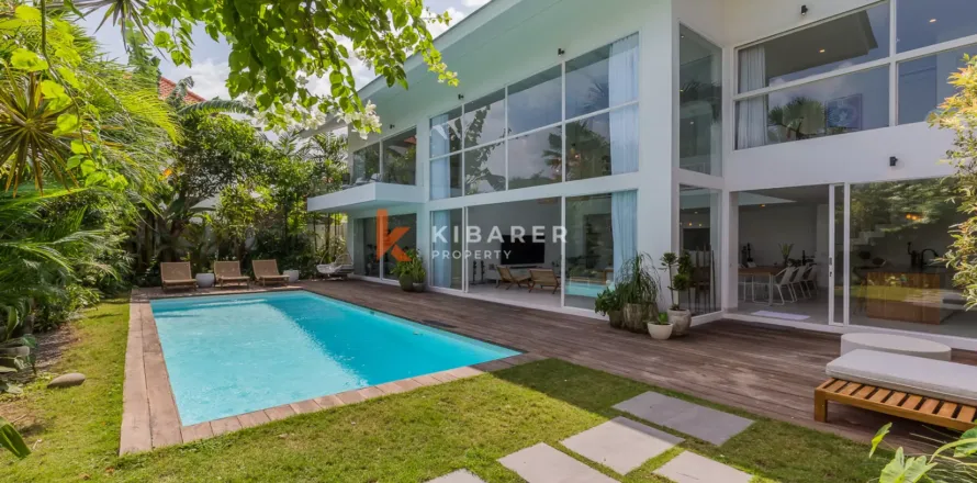 3 bedrooms Villa in Tibubeneng, Badung, Indonesia No. 12105