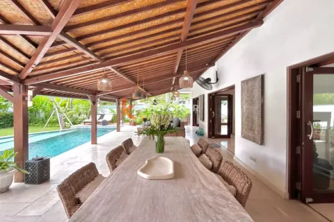 3 bedrooms Villa in Tibubeneng, Badung, Indonesia No. 12111 5