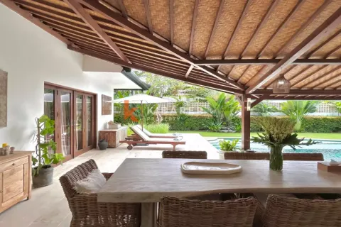 3 bedrooms Villa in Tibubeneng, Badung, Indonesia No. 12111 6