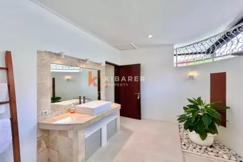 3 bedrooms Villa in Tibubeneng, Badung, Indonesia No. 12111 13