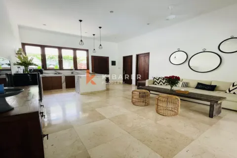 3 bedrooms Villa in Tibubeneng, Badung, Indonesia No. 12111 9