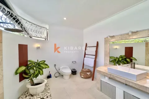 3 bedrooms Villa in Tibubeneng, Badung, Indonesia No. 12111 14