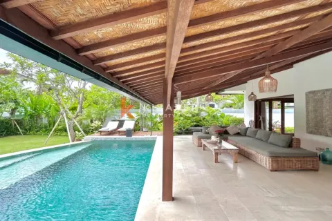 3 bedrooms Villa in Tibubeneng, Badung, Indonesia No. 12111 4