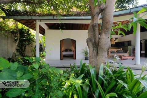 Вилла с 3 спальнями в Seminyak, Бадунг, Индонезия № 13571 3