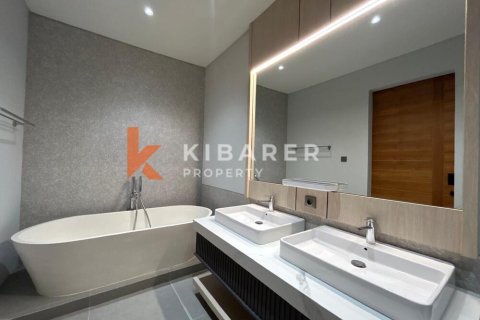 2 bedrooms Villa in Tibubeneng, Badung, Indonesia No. 13221 14